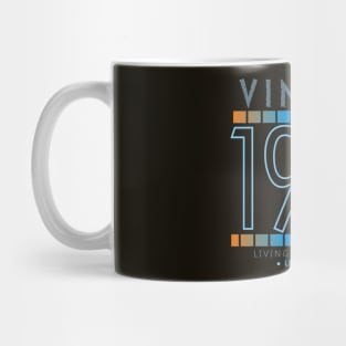 43rd Birthday T-Shirt - Vintage 1977 Mug